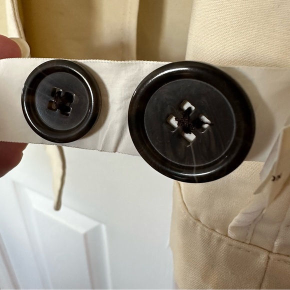 Gap Classic Cream Double Breasted Trench Coat | Size L - Picture 6 of 11